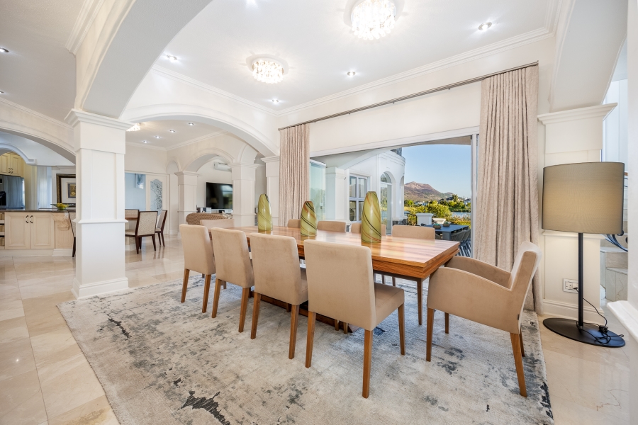 5 Bedroom Property for Sale in Val De Vie Estate Western Cape